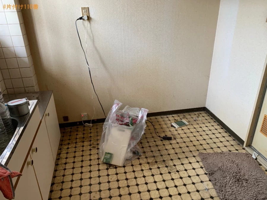 【福岡市東区】洗濯機、冷蔵庫、食器棚、折り畳みベッド等の回収
