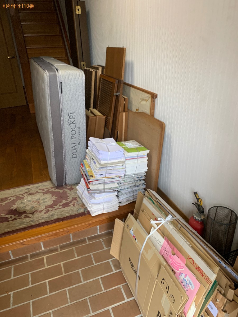 【福岡市中央区】エレクトーン、椅子、テーブル、収納ケース等の回収