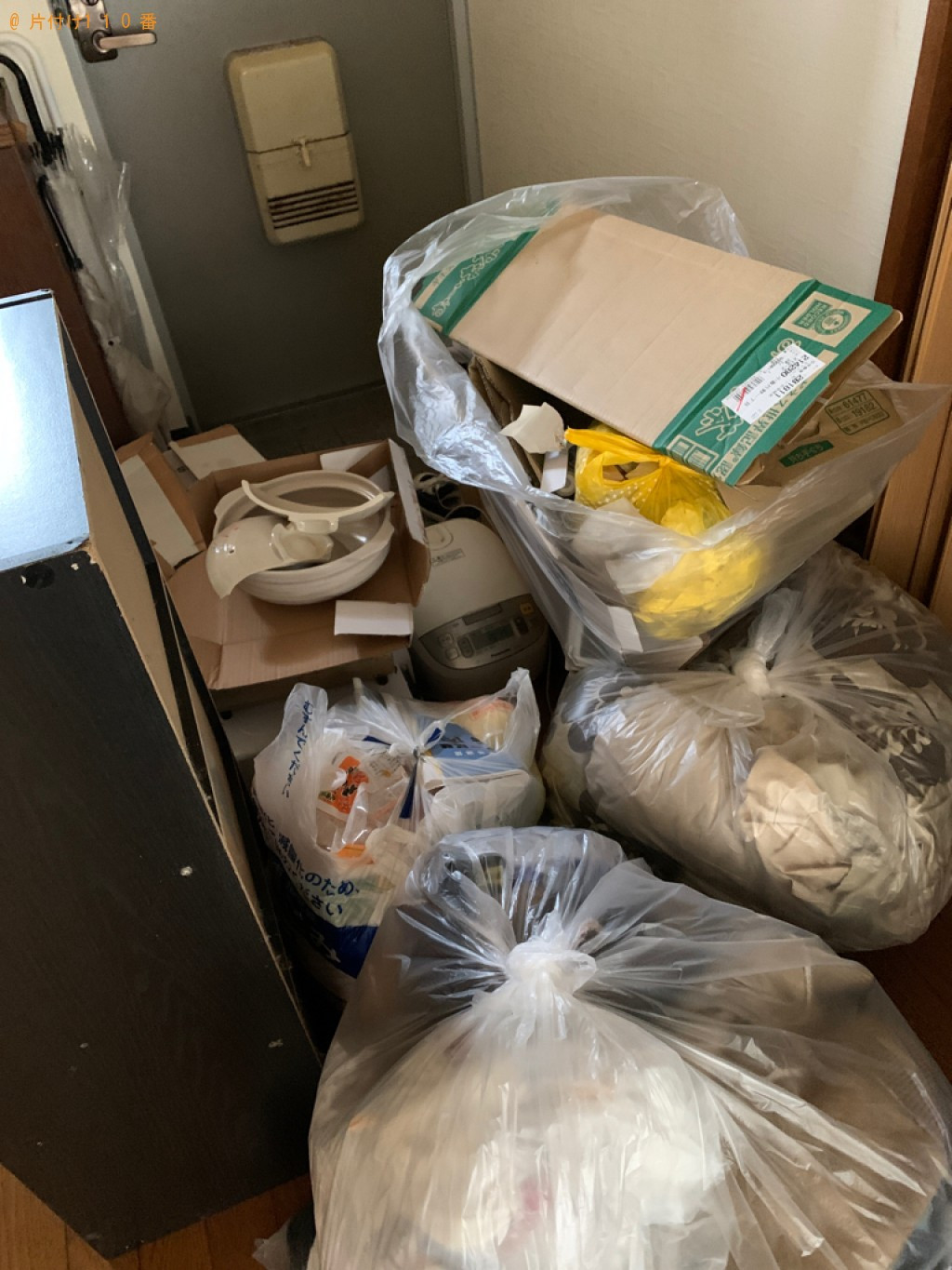 【北九州市小倉北区】炊飯器、電子レンジ、布団カバー等の回収・処分