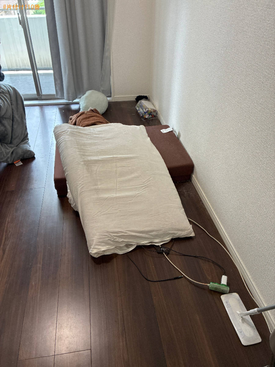 【福岡市中央区】マットレス付きシングルベッド、テレビ台等の回収